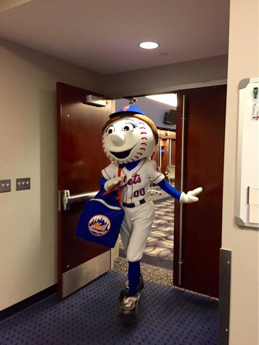 mrsmet-twitter1.jpg